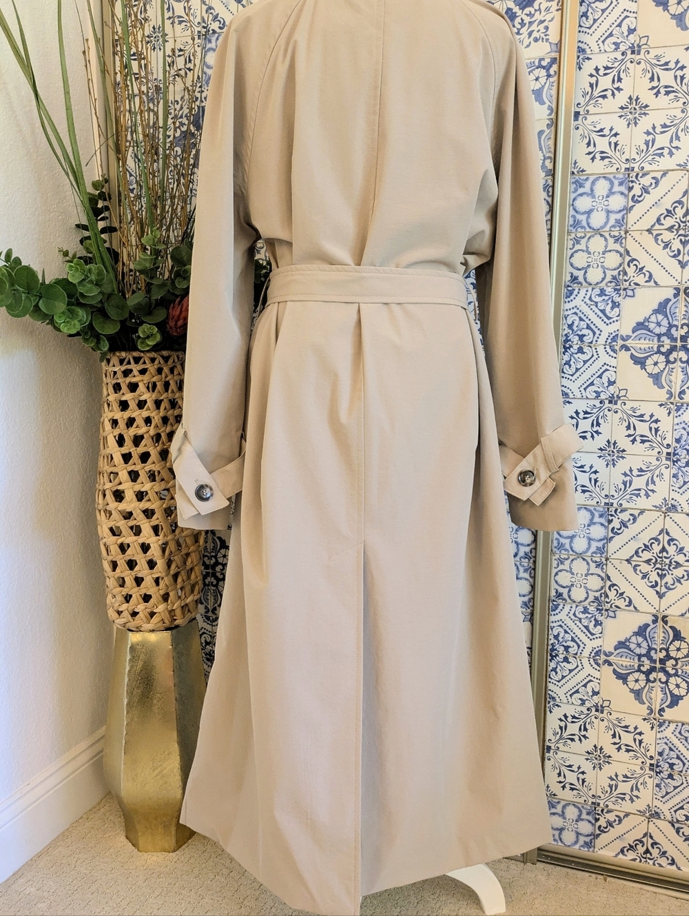 H&M Classic Double-Breasted Tan Trench Coat Sz L - Picture 6 of 8